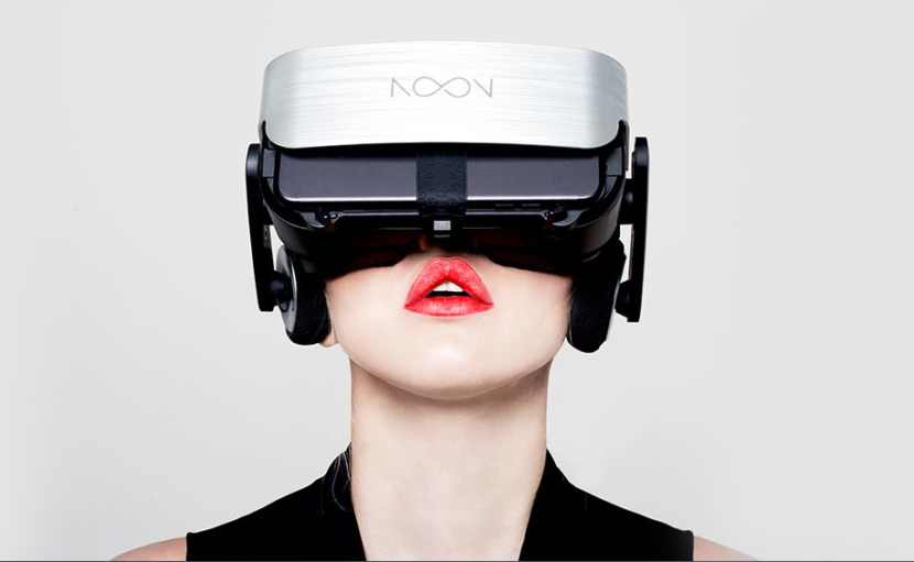 NOON VR Headset Awarded In CES 2018