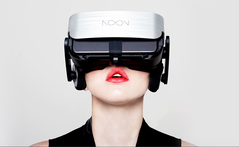 NOON VR Headset Awarded In CES 2018