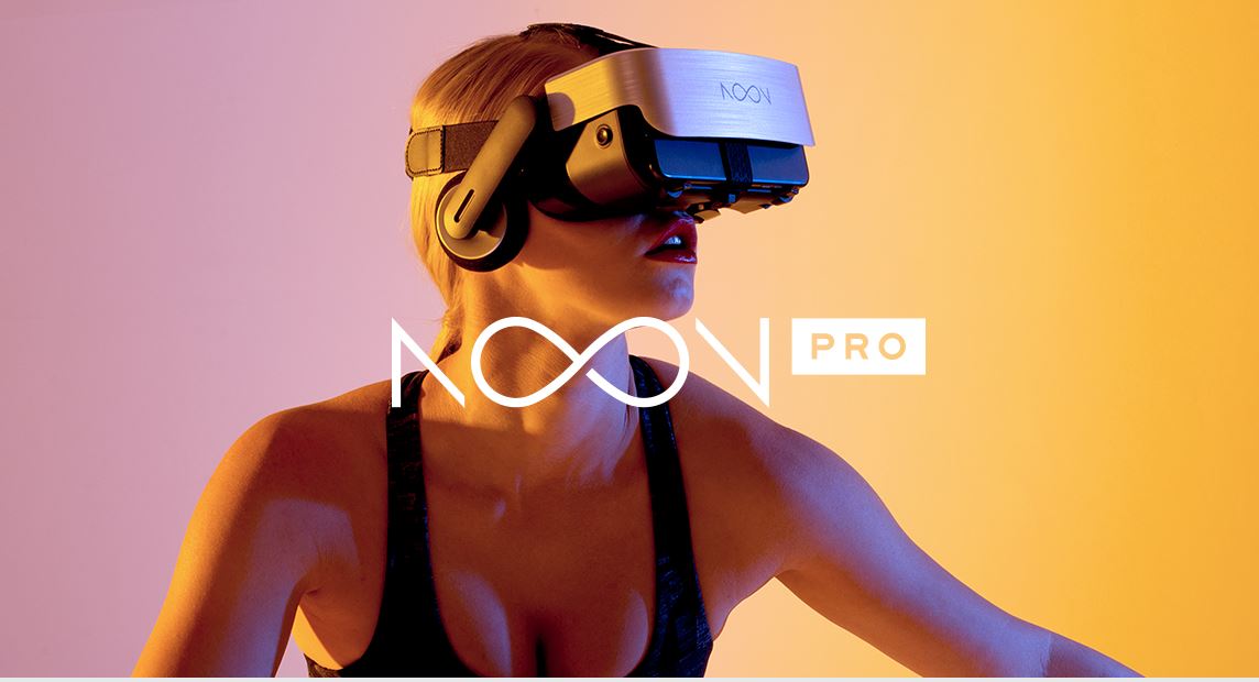 NOON VR Headset Awarded In CES 2018 - Credit By NOON VR